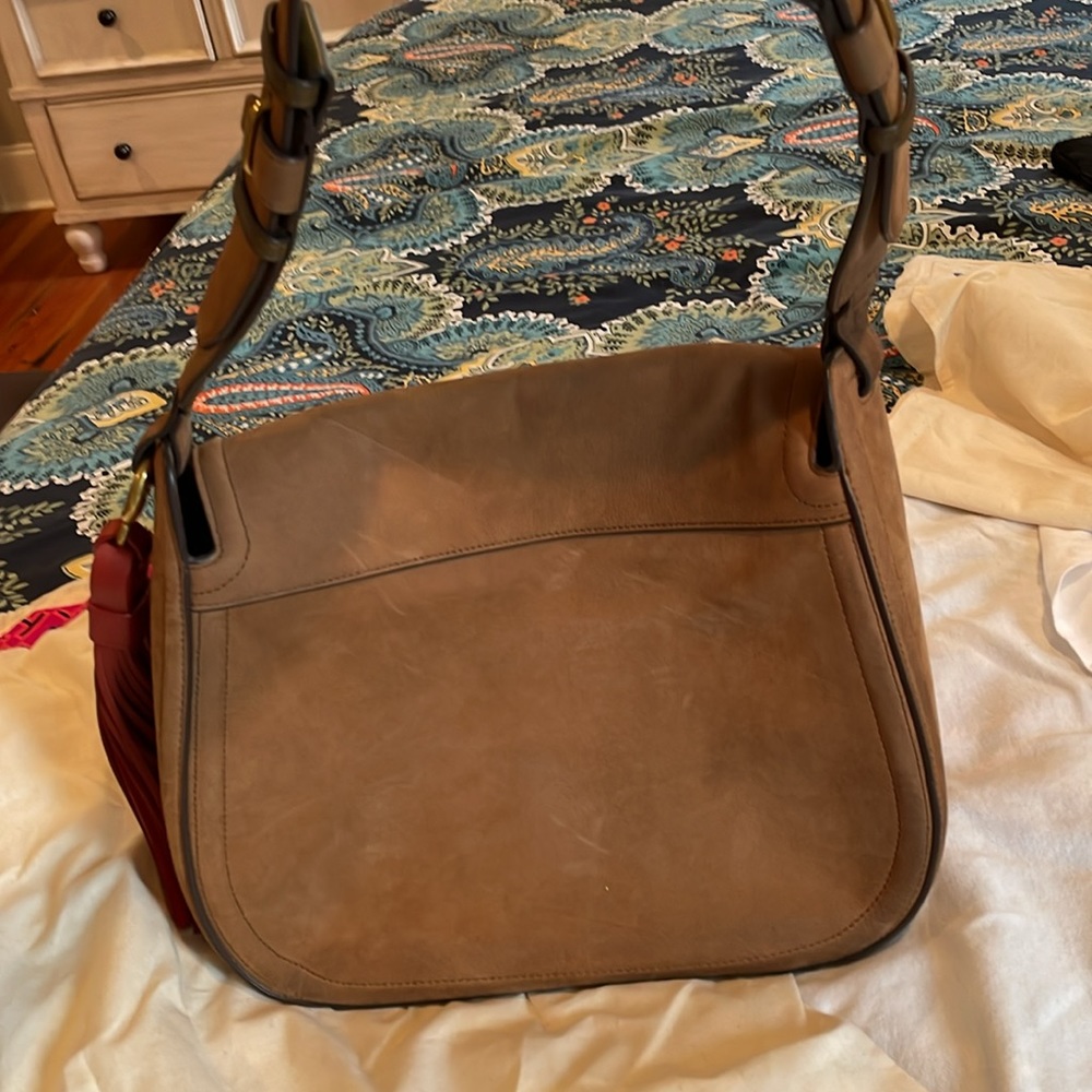 Tory Burch gorgeous bag and dust cloth - Picture 6 of 7